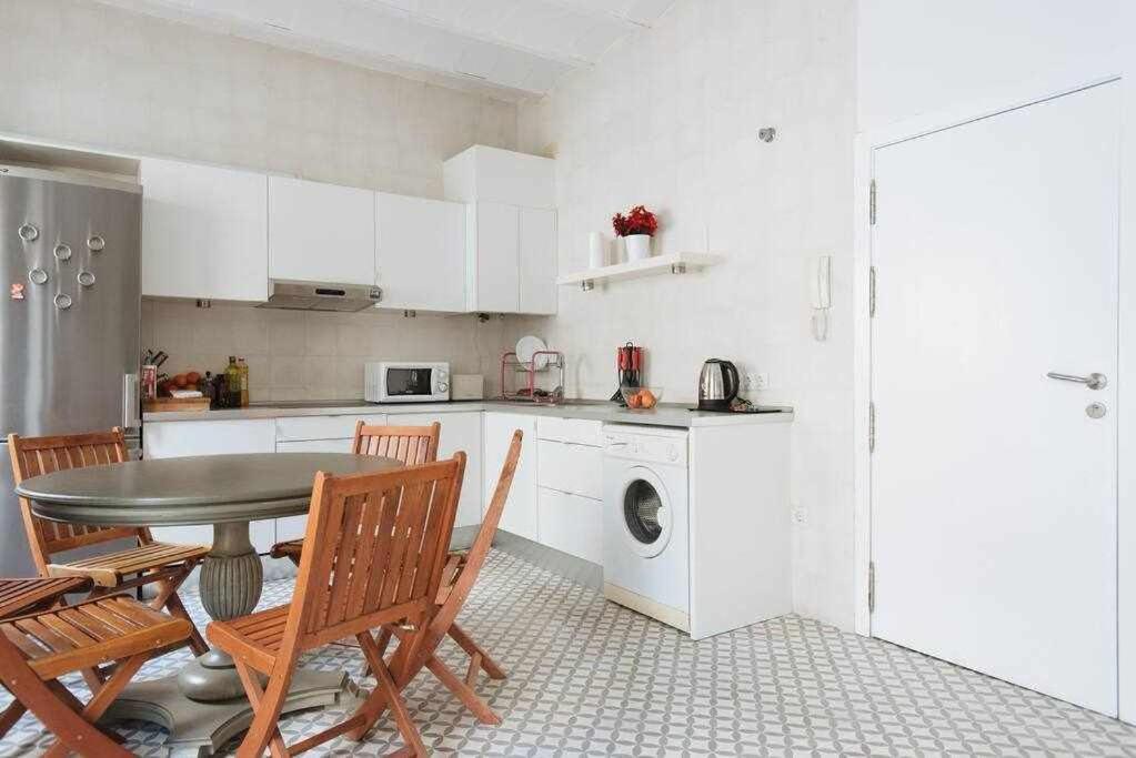 Apartamento Con Parking Jesus Del Gran Poder Севилья Экстерьер фото